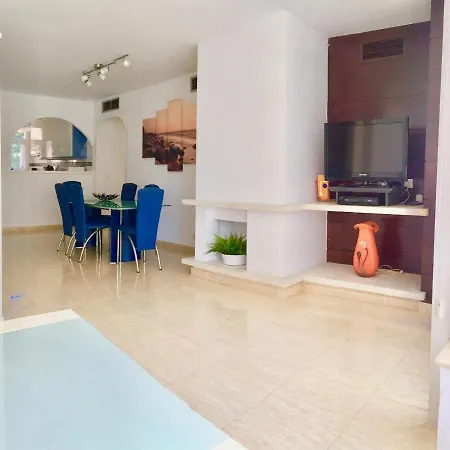 Apartment Playamar - Exclusive With Pool, Tennis And Wifi Torremolinos